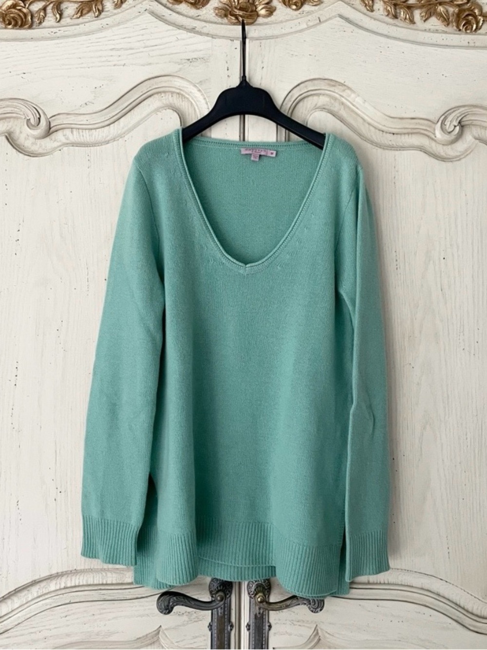 Calypso St. Barth Mint Green 100% Cashmere Scoop Neck Sweater